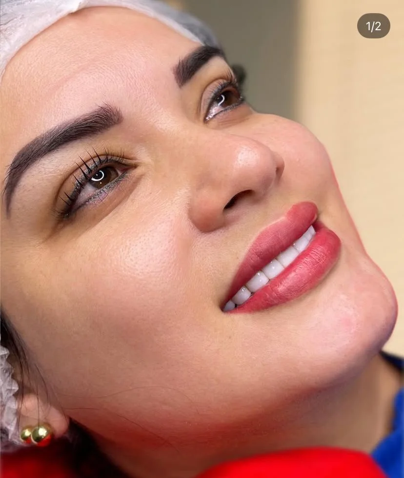 Estética Viviana Olaya – Labio blush con lifting de pestañas