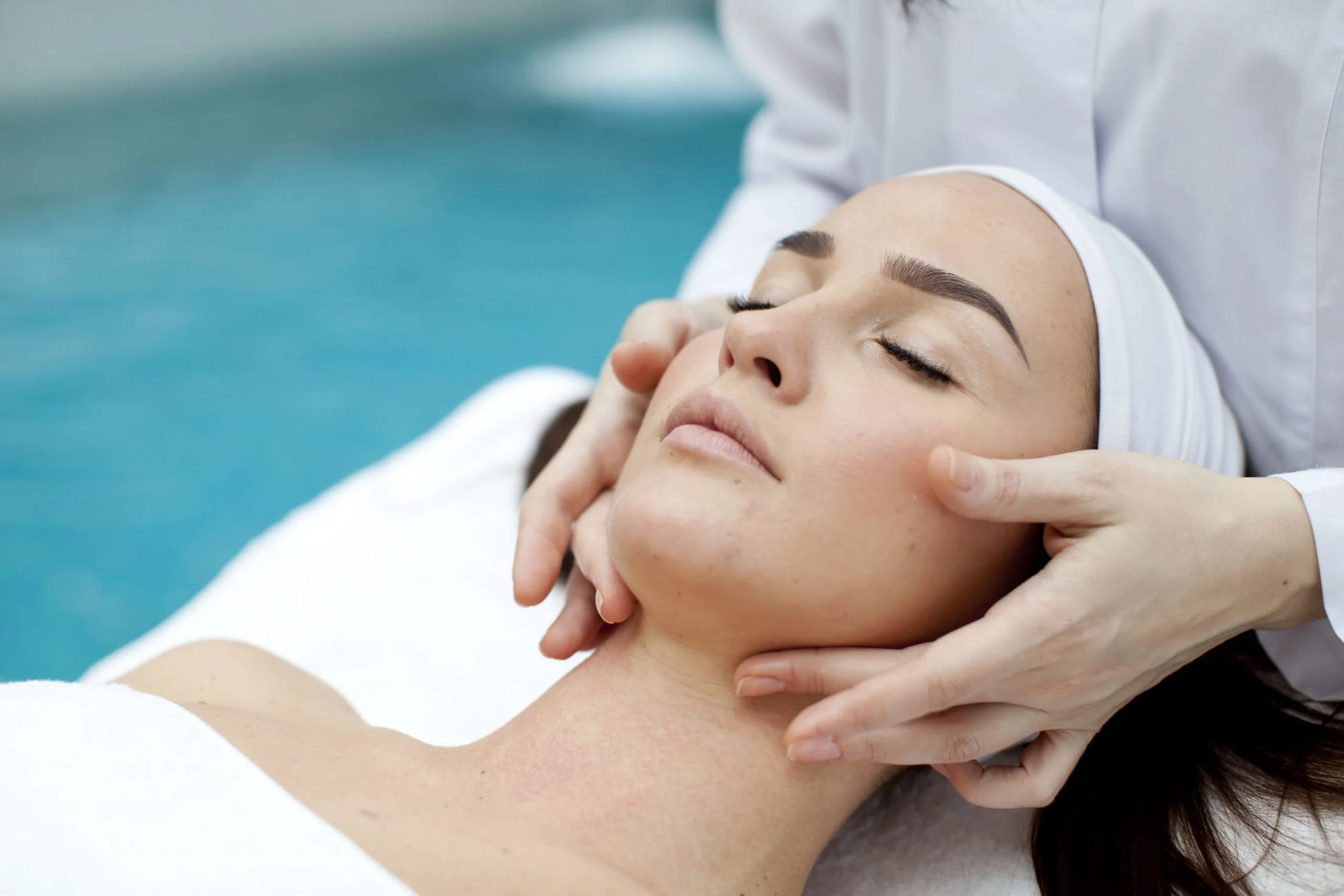 Drenaje linfático facial profesional en Cali