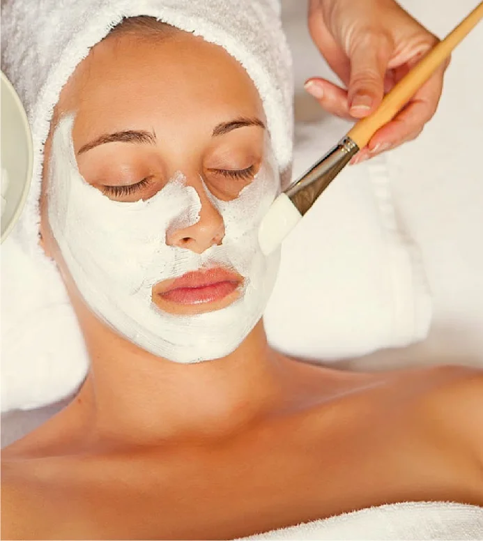 Hidratación facial profunda en Cali